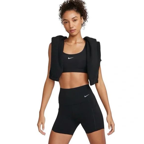 Nike Black Universa Medium Support High-Waisted 5" Bike Shorts with Pockets - Picture 5 of 14